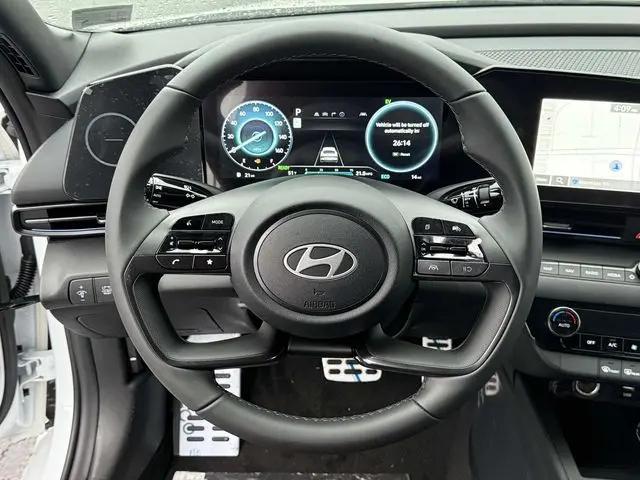 2025 Hyundai Elantra Hybrid SEL Sport
