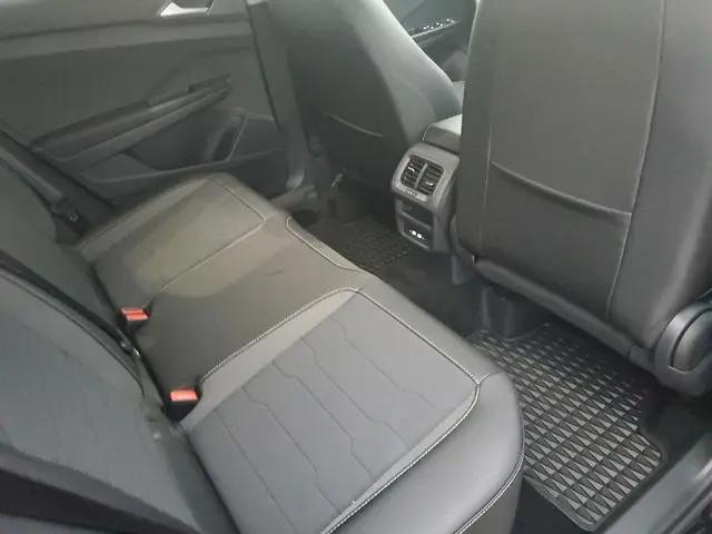 2026 Volkswagen Taos SE Black
