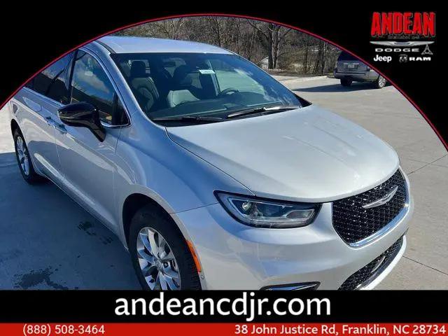 2026 Chrysler Pacifica Select AWD for sale in Franklin, NC