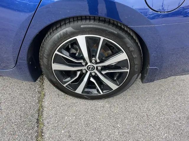 2023 Nissan Maxima SL