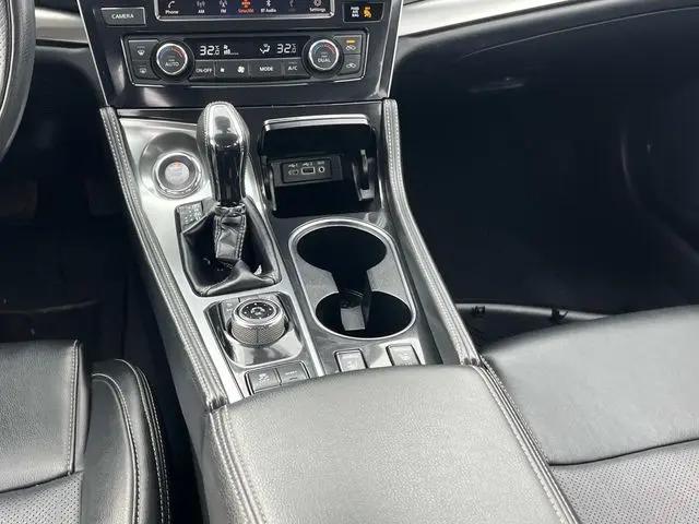 2023 Nissan Maxima SL