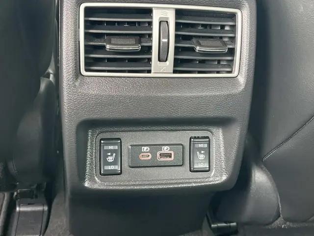 2023 Nissan Maxima SL