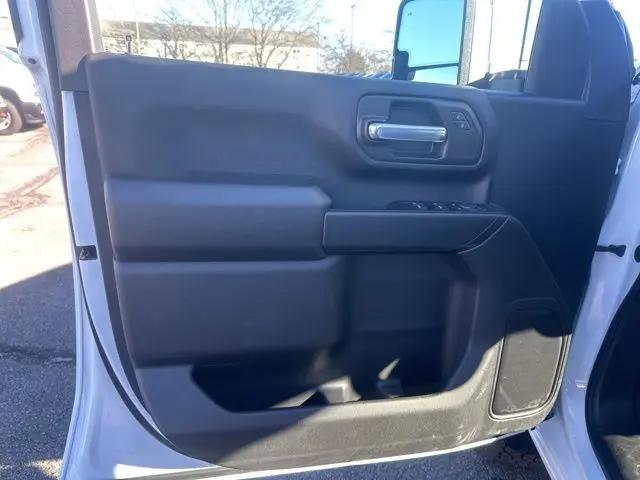 2026 Chevrolet Silverado 2500HD Crew Cab, Standard Bed, WT, 4WD