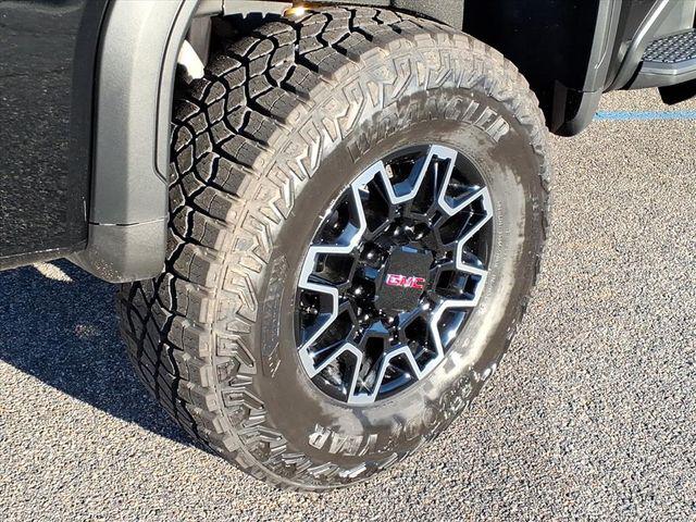 2026 GMC Sierra 2500HD Crew Cab, Standard Bed, AT4X, 4WD