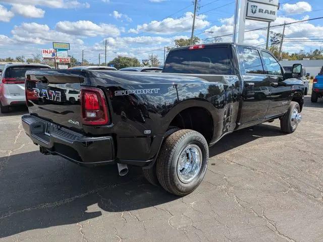 2026 Ram 3500 Big Horn Crew Cab 4x4 8' Box