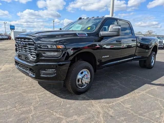2026 Ram 3500 Big Horn Crew Cab 4x4 8' Box