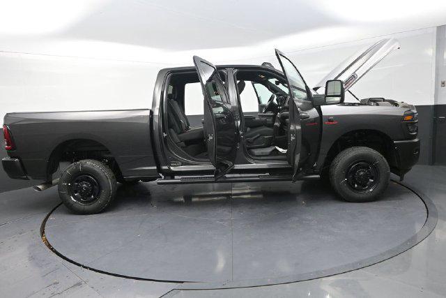 2026 Ram 2500 Tradesman Crew Cab 4x4 64 Box