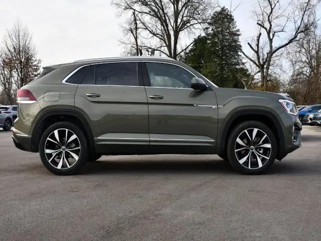 2026 Volkswagen Atlas Cross Sport SEL Premium R-Line