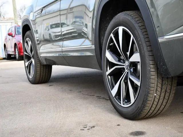2026 Volkswagen Atlas Cross Sport SEL Premium R-Line