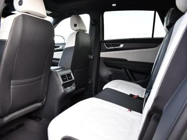 2026 Volkswagen Atlas Cross Sport SEL Premium R-Line