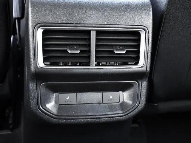 2026 Volkswagen Atlas Cross Sport SEL Premium R-Line