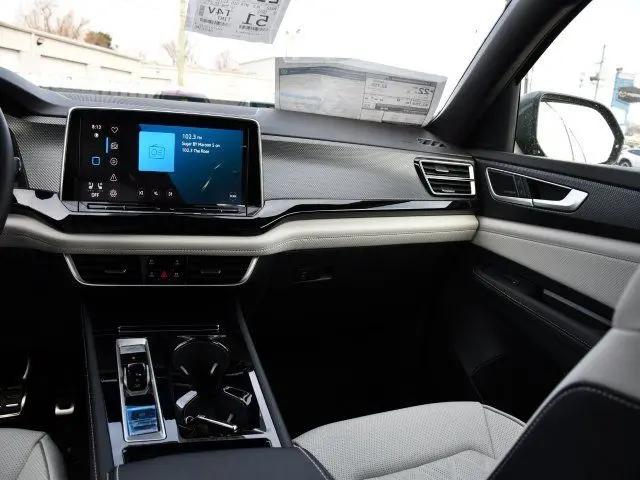 2026 Volkswagen Atlas Cross Sport SEL Premium R-Line
