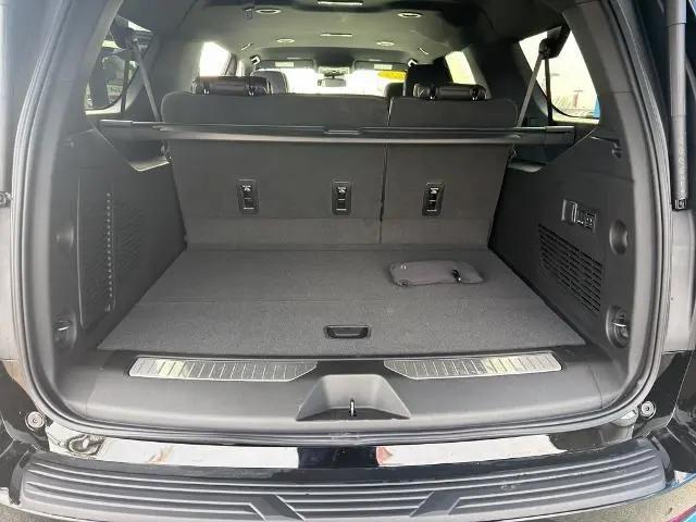 2026 Chevrolet Suburban Premier, 4WD