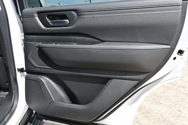 2026 Nissan Armada SV