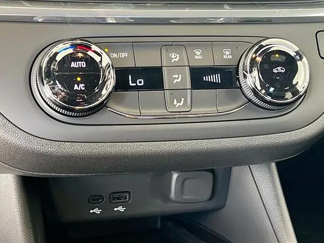 2026 Buick NV Preferred FWD