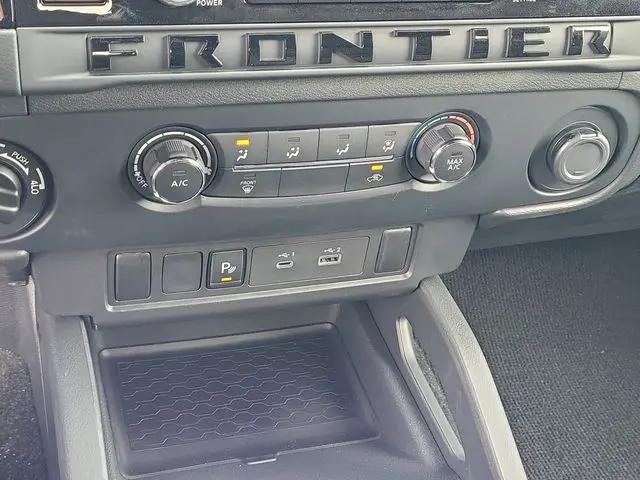 2026 Nissan Frontier Crew Cab SV 4x4