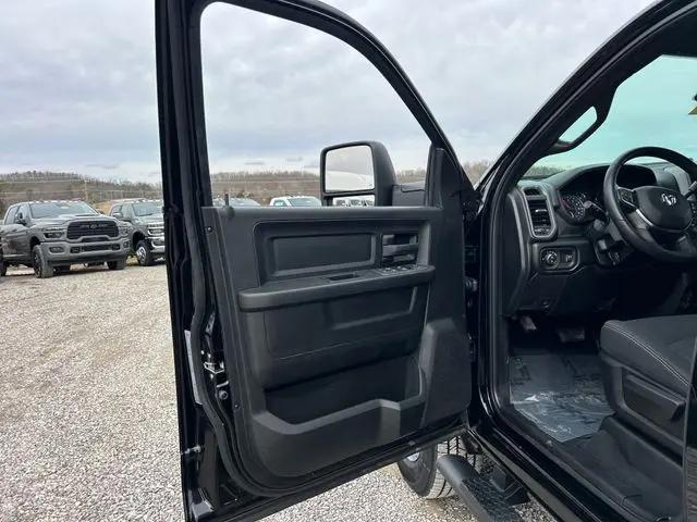 2026 Ram 2500 Tradesman Crew Cab 4x4 6'4" Box