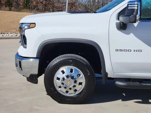 2026 Chevrolet Silverado 3500HD Crew Cab, Long Bed, LTZ Dual Rear Wheel, RWD