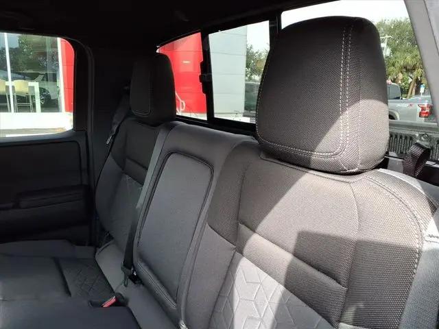 2026 Nissan Frontier Crew Cab SV 4x2