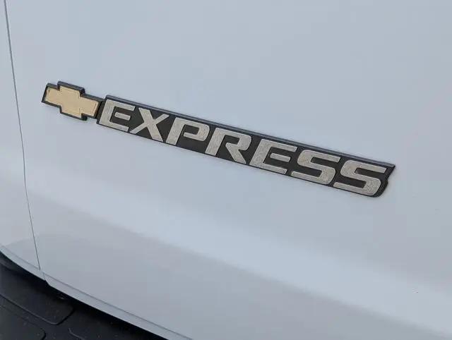 2023 Chevrolet Express Passenger RWD 3500 Extended Wheelbase LS