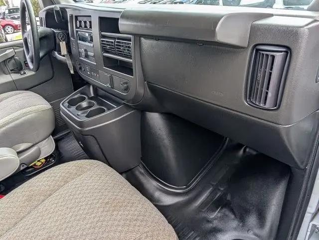 2023 Chevrolet Express Passenger RWD 3500 Extended Wheelbase LS