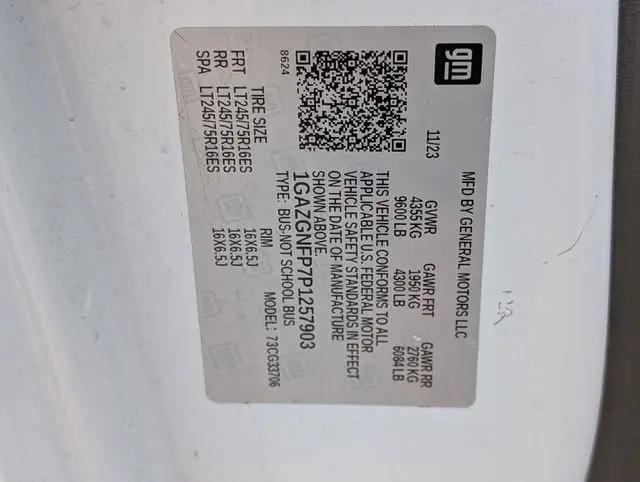 2023 Chevrolet Express Passenger RWD 3500 Extended Wheelbase LS
