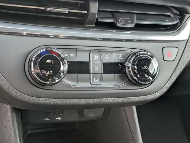 2026 Buick NV Preferred FWD