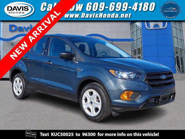 2019 Ford Escape S's photo