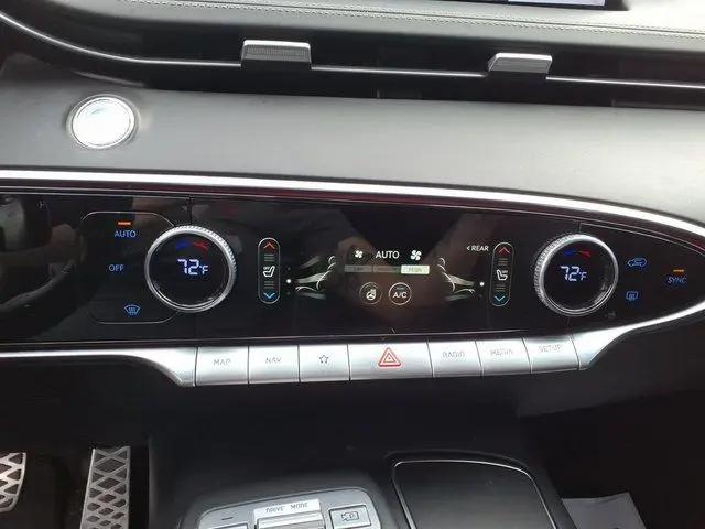 2022 Genesis GV70 2.5T AWD