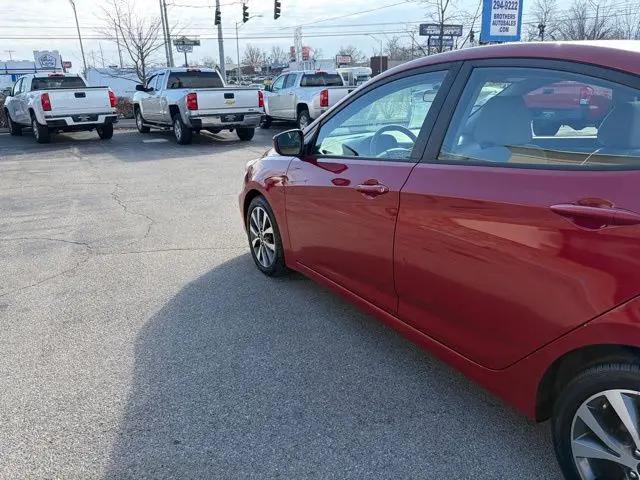 2017 Hyundai Accent Value Edition