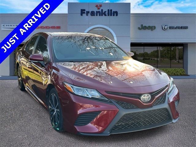 2018 Toyota Camry SE