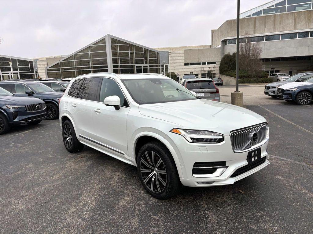 /2023 Volvo XC90