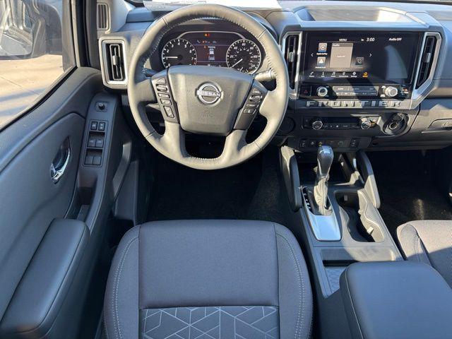 2026 Nissan Frontier Crew Cab SV 4x2