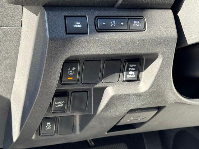2026 Nissan Frontier Crew Cab SV 4x2