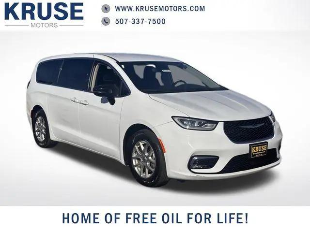 2024 Chrysler Pacifica Touring L for sale in Marshall, MN