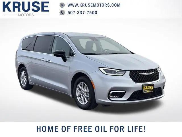 2024 Chrysler Pacifica Touring L for sale in Marshall, MN