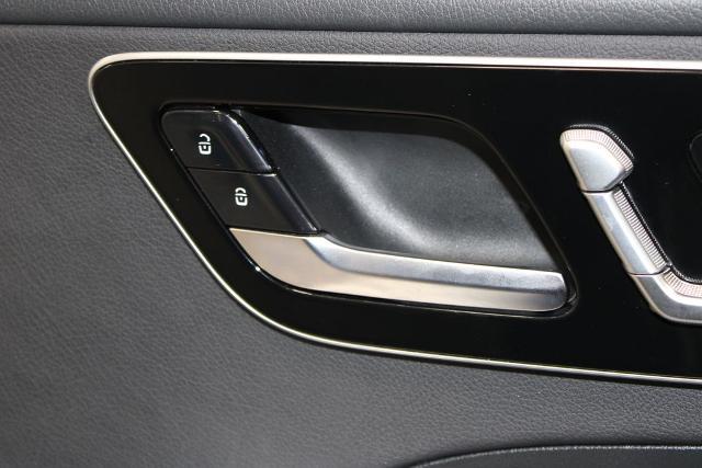 2025 Mercedes-Benz C-CLASS C 300 C 300