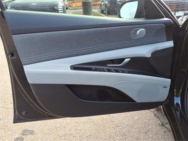 2023 Hyundai Elantra Hybrid Limited