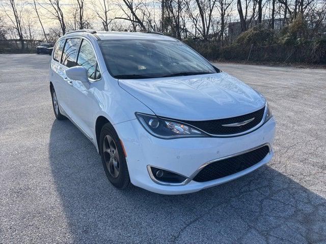 2017 Chrysler Pacifica Touring-L Plus