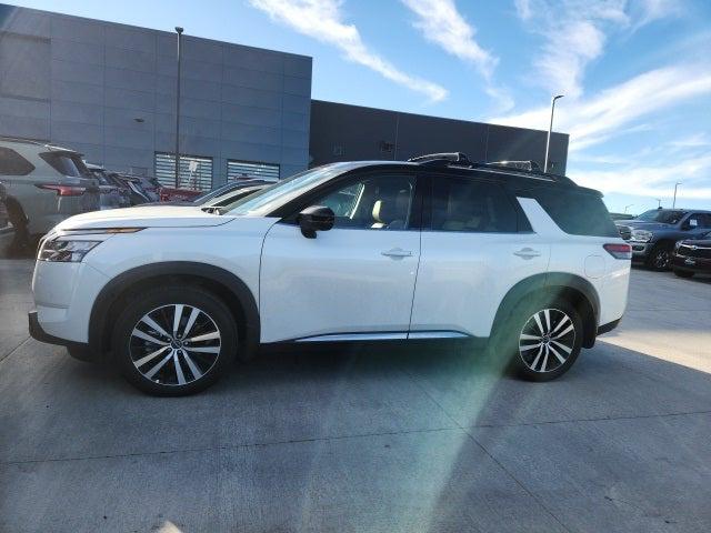 2025 Nissan Pathfinder Platinum 4WD