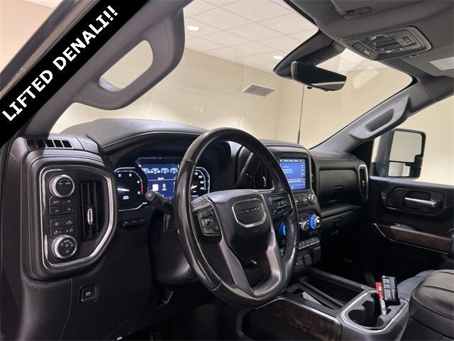 2023 GMC Sierra 2500HD 4WD Crew Cab Standard Bed Denali