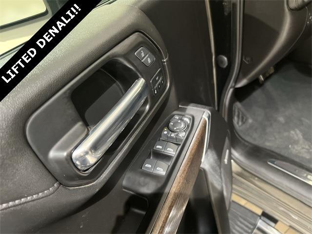 2023 GMC Sierra 2500HD 4WD Crew Cab Standard Bed Denali