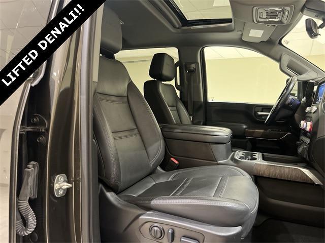 2023 GMC Sierra 2500HD 4WD Crew Cab Standard Bed Denali