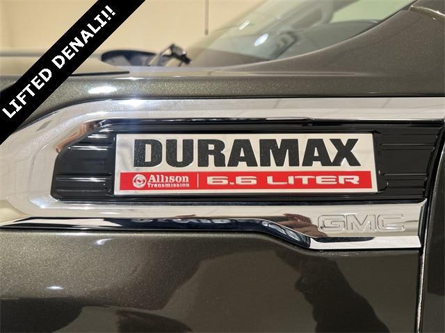 2023 GMC Sierra 2500HD 4WD Crew Cab Standard Bed Denali