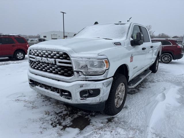 2024 Ram 3500 Big Horn Crew Cab 4x4 8' Box