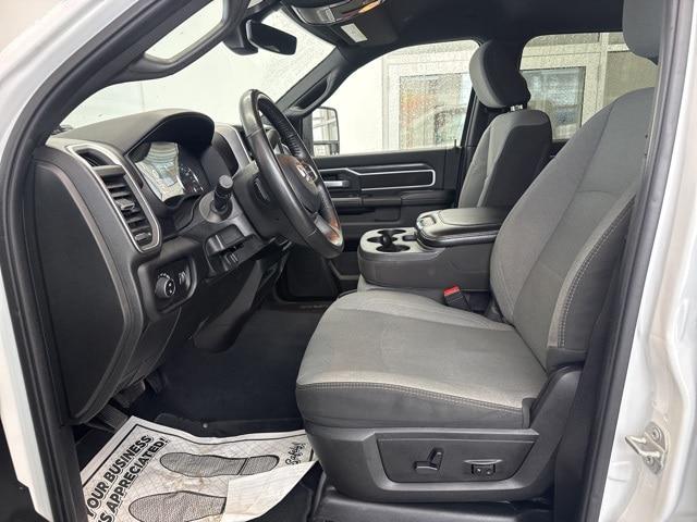 2024 Ram 3500 Big Horn Crew Cab 4x4 8' Box