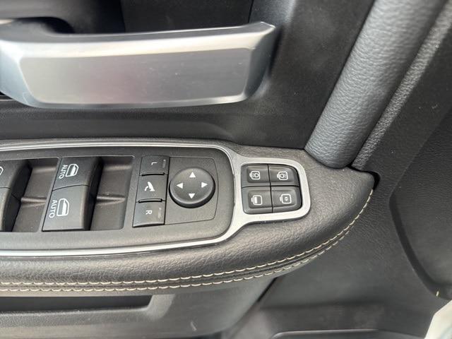 2024 Ram 3500 Big Horn Crew Cab 4x4 8' Box