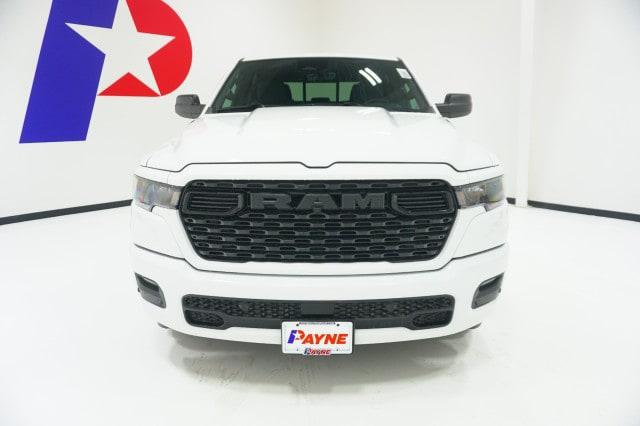 2026 RAM Ram 1500 RAM 1500 EXPRESS CREW CAB 4X2 57 BOX