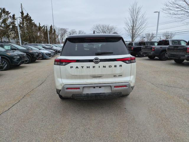 2024 Nissan Pathfinder SL 4WD