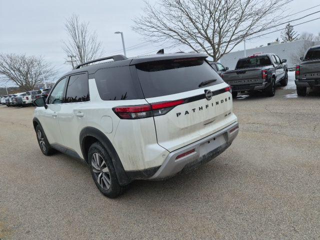 2024 Nissan Pathfinder SL 4WD